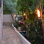Mamas Reas Apartment
