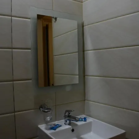 Mamas Reas Kato Spilaion